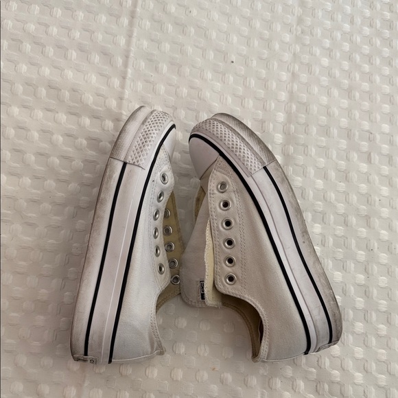 Converse Platform white Sneakers Women’s 6 - Picture 3 of 4